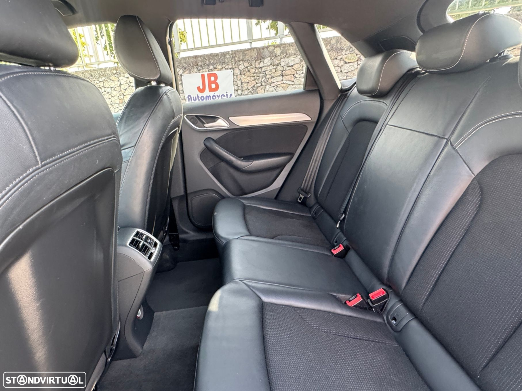 Audi Q3 2.0 TDI S-line - 12