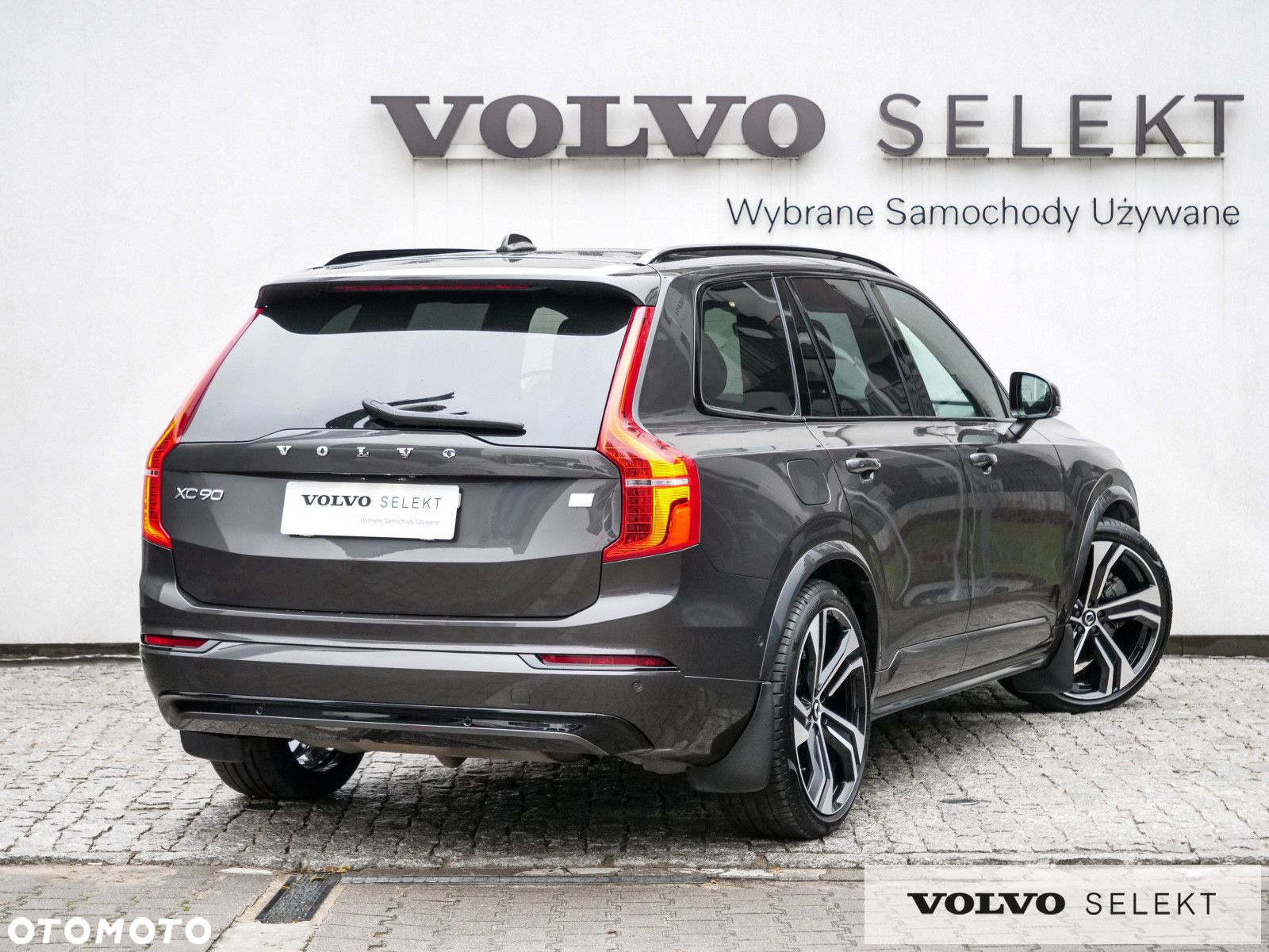 Volvo XC 90 - 9