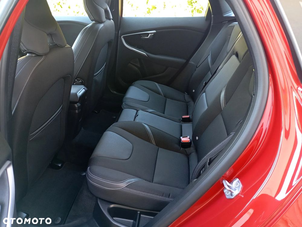 Volvo V40 D2 Geartronic - 15