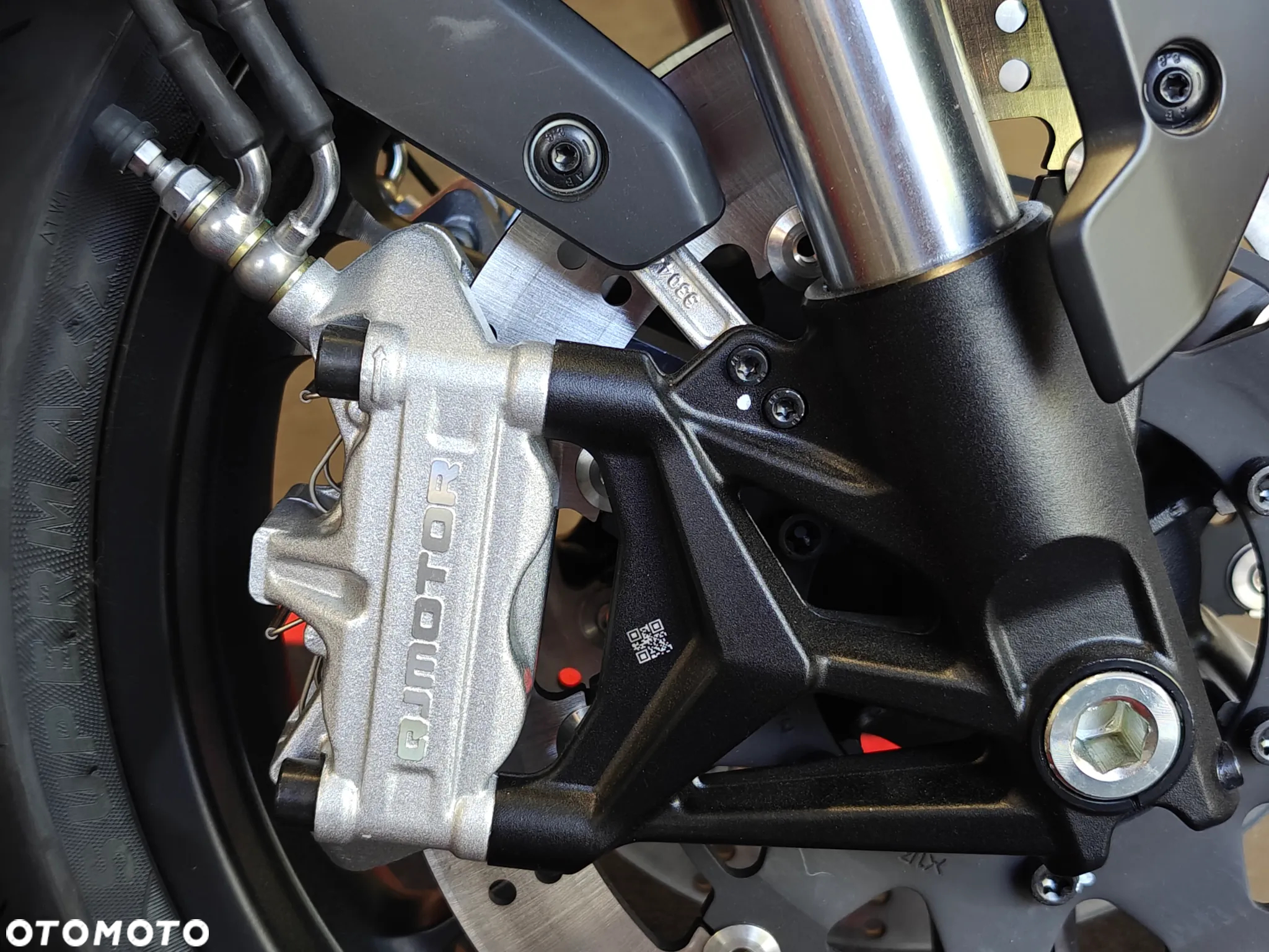 QJMOTOR SRK 700 - 7