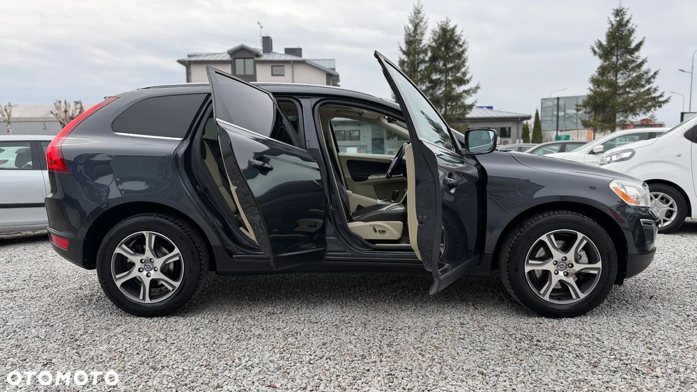 Volvo XC 60 D5 AWD Summum - 9