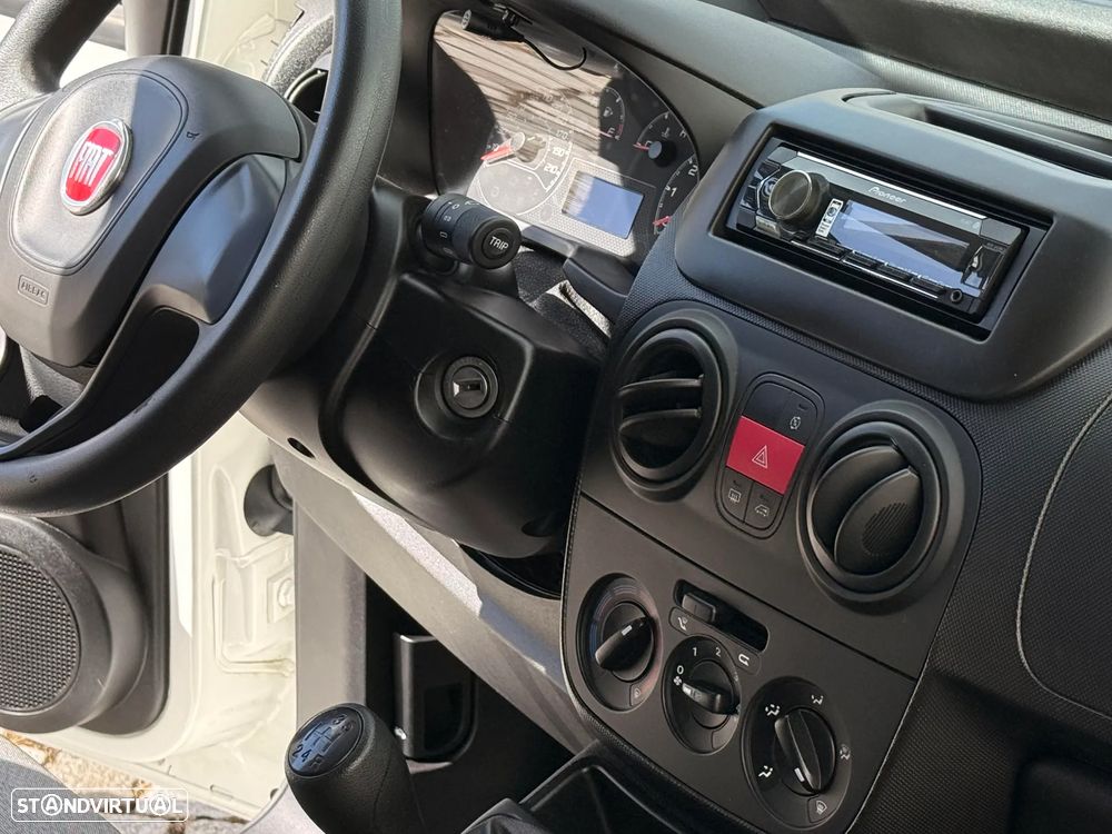 Fiat Fiorino Diesel 1.3 M-jet SX 4P (80cv) - 14