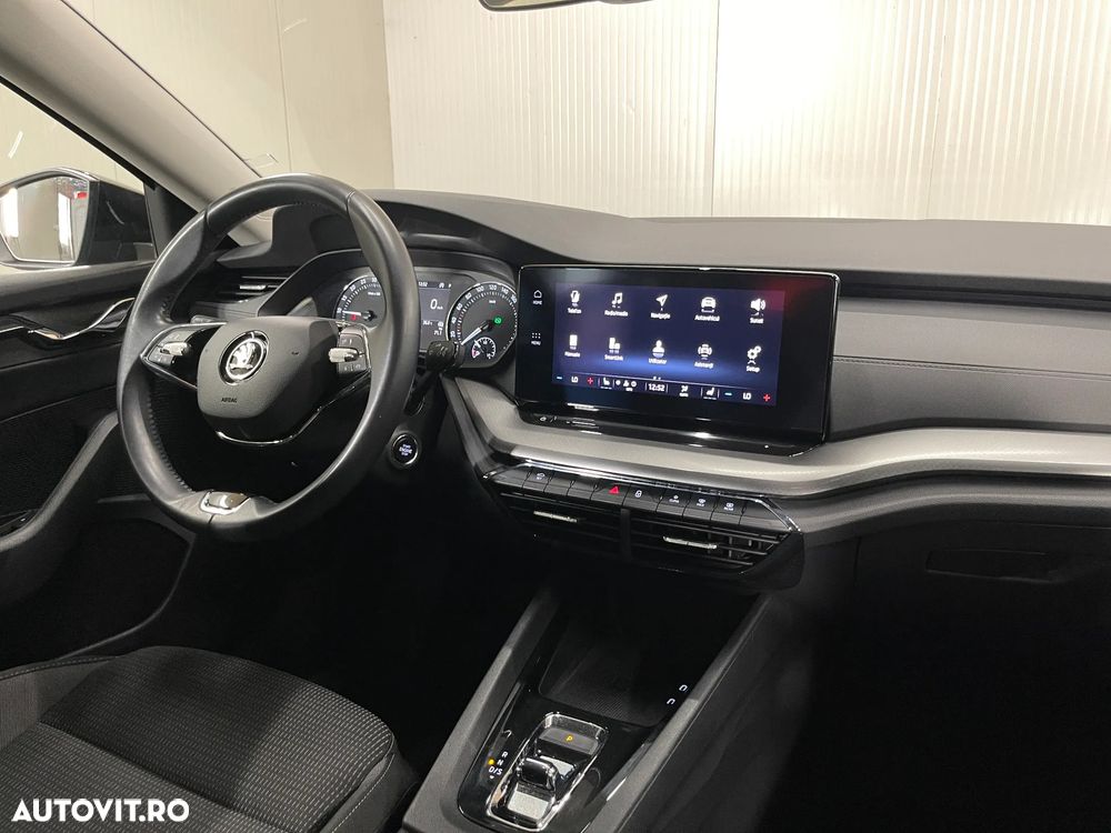 Skoda Octavia 2.0 TDI DSG Ambition - 9