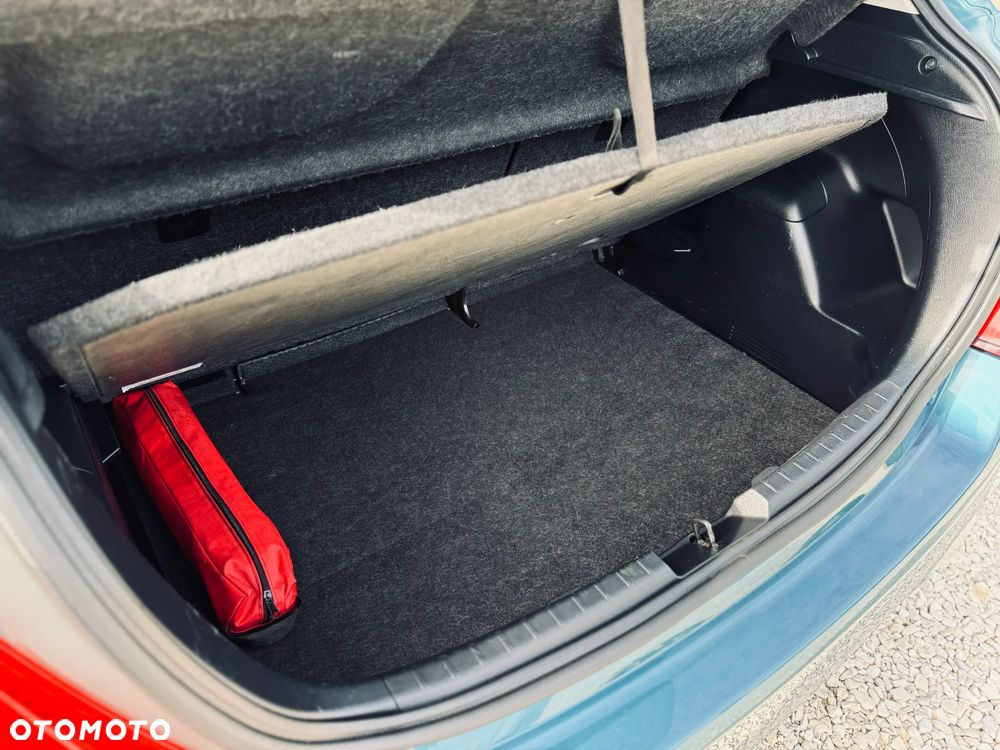Toyota Yaris 1.33 VVT-i Lounge - 15