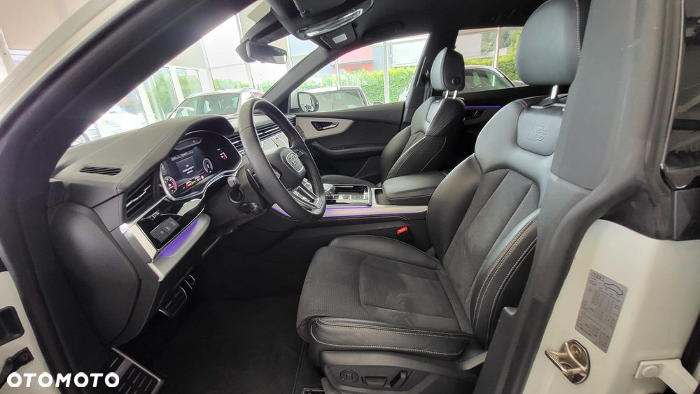 Audi Q8 - 7
