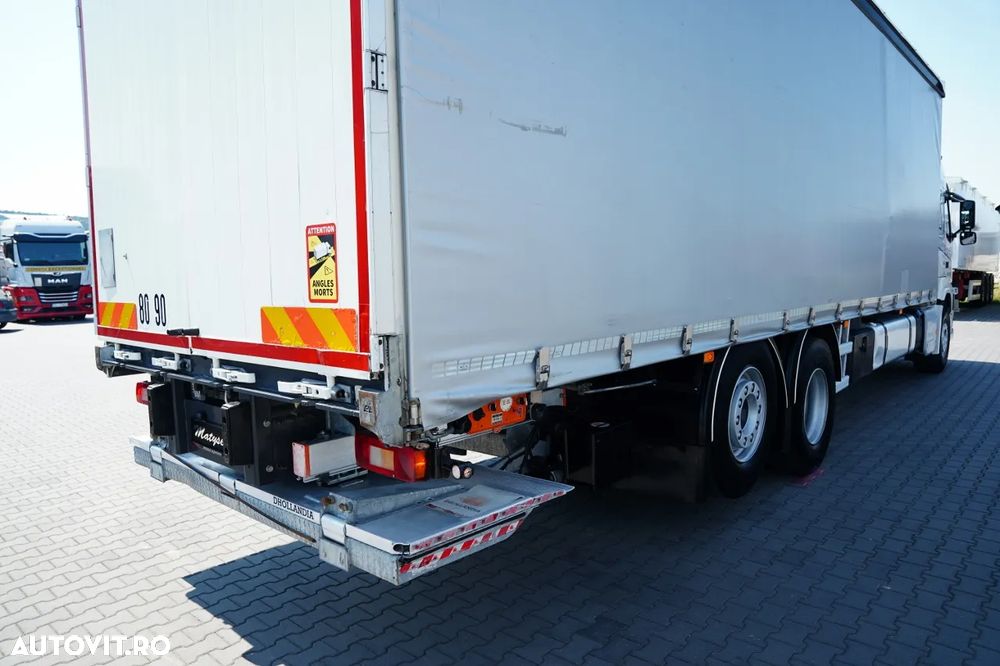 Volvo FM 370 / SOLO / CORTINĂ - 9,1 M / 6X2 / DHOLLANDIA LIFT - 2.000 KG / PODEA REZISTENTĂ / AER CONDIȚIONAT PARCARE / I-SHIFT / EURO 6 - 14