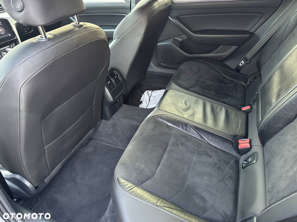 Volkswagen Arteon 2.0 TDI SCR R-Line Edition DSG - 16