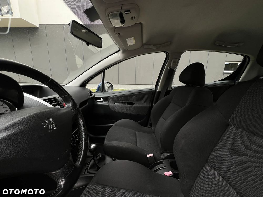 Peugeot 207 - 9