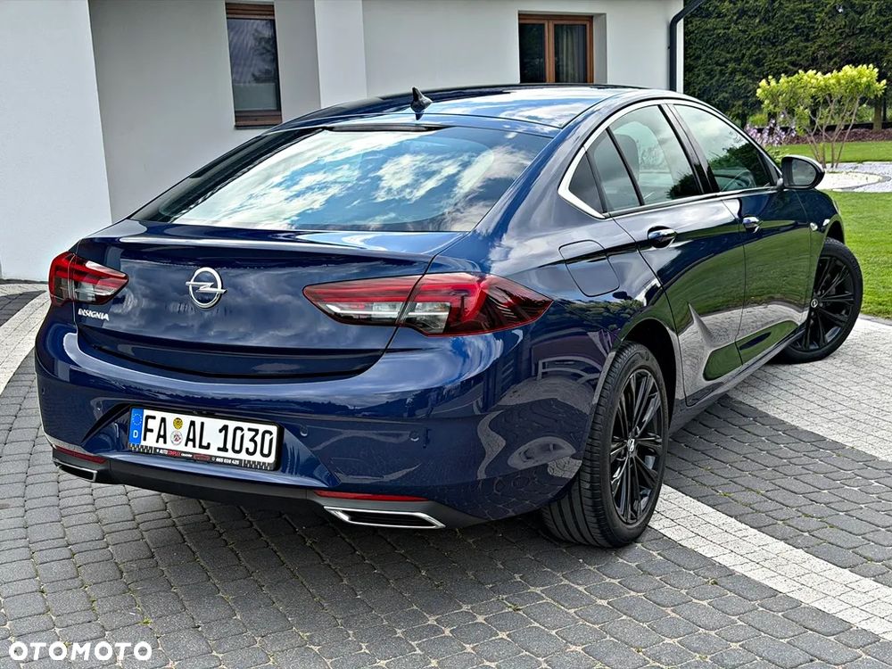 Opel Insignia 2.0 CDTI Business Elegance S&S - 11