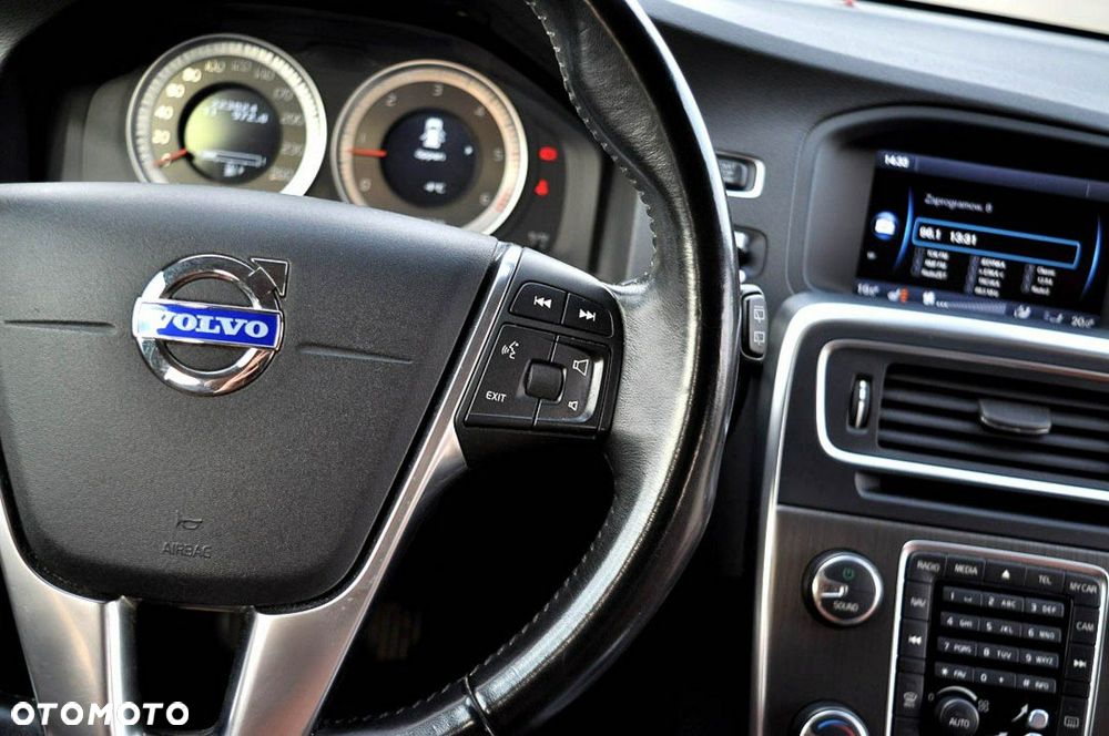 Volvo V60 D3 Momentum - 17