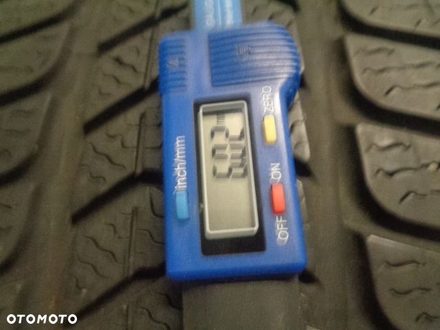 PIRELLI WINTER SOTTOZERO 3 225/45R18 95V XL - 7