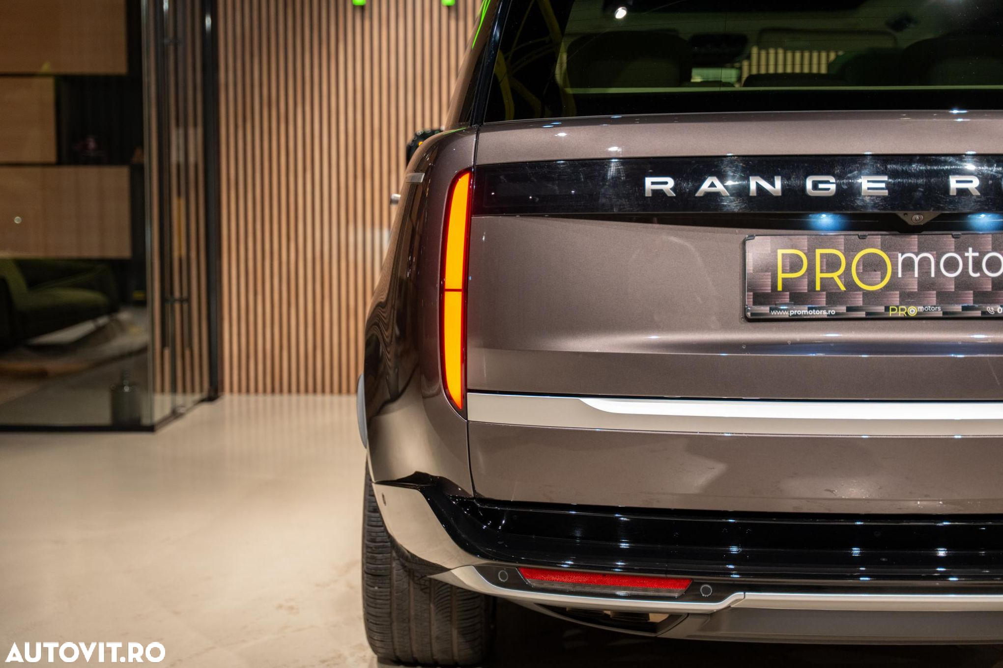 Land Rover Range Rover - 26