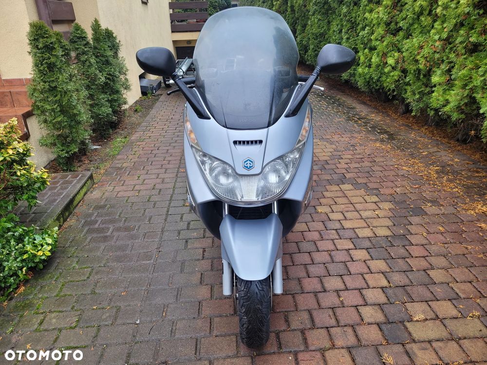 Piaggio X8 - 28