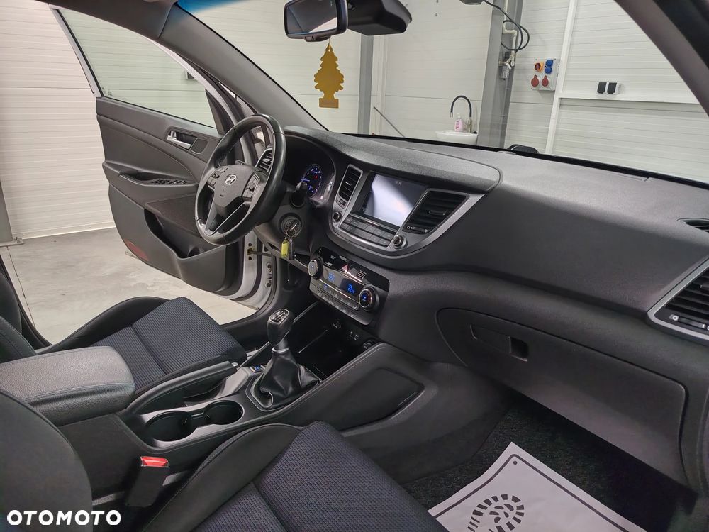 Hyundai Tucson blue 1.6 GDi 2WD Advantage - 27