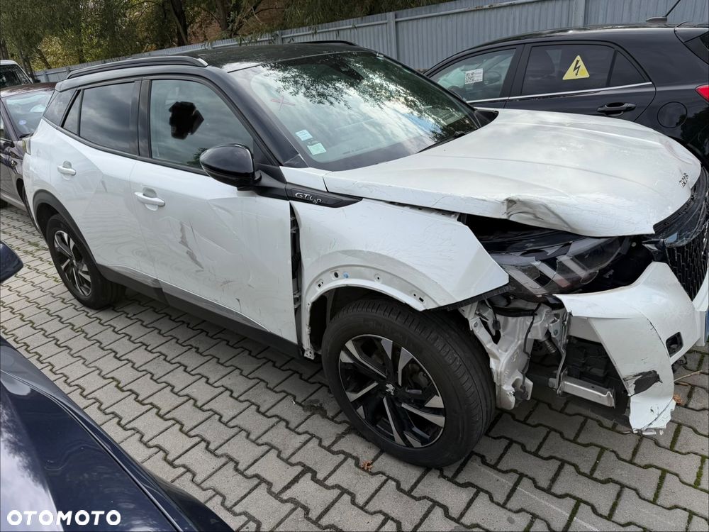 Peugeot 2008 1.2 PureTech GT Line S&S EAT8 - 17