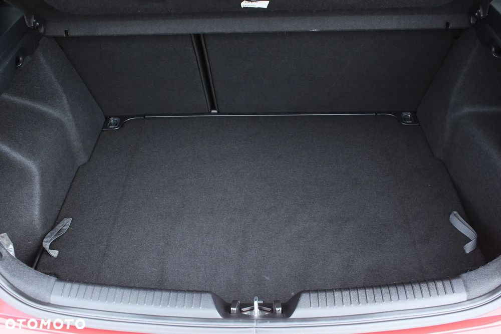 Kia Ceed 1.6 T-GDI OPF GT - 33