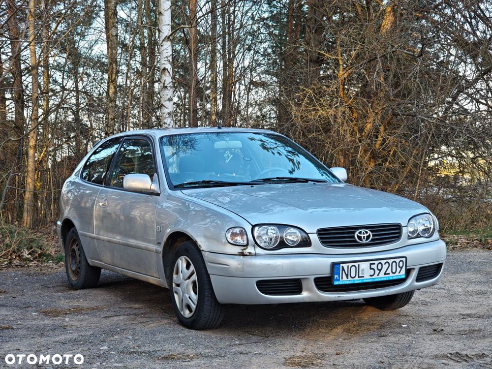 Toyota Corolla 1.4 VVT-i Base - 3