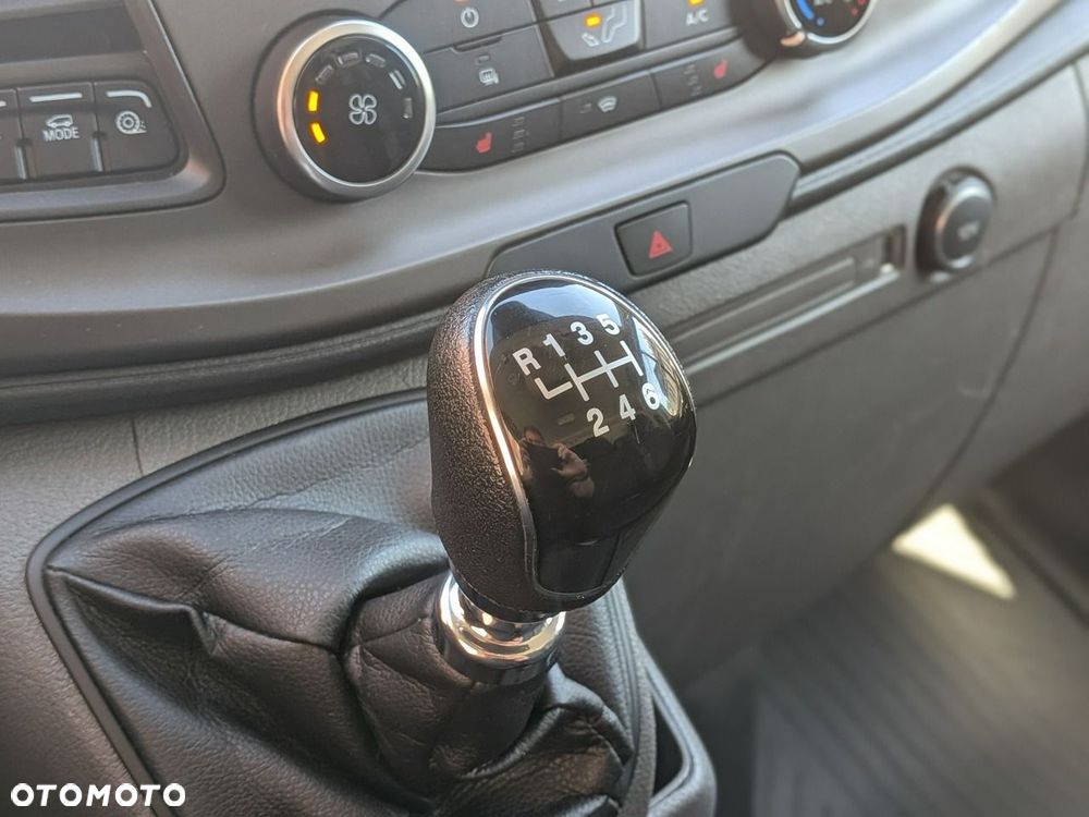 Ford Transit Custom - 16