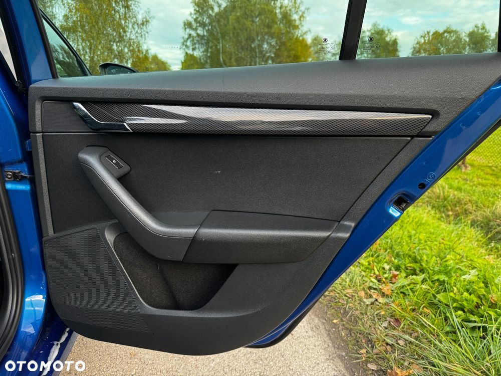 Skoda Octavia 2.0 TDI RS - 21