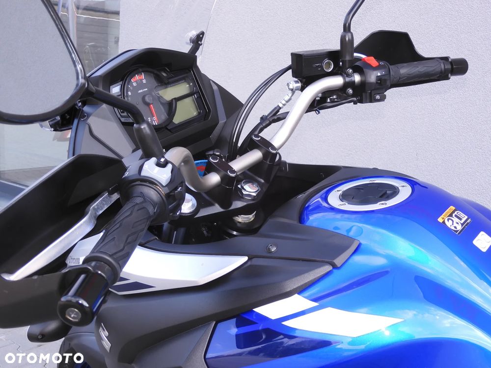 Suzuki V-STROM - 33