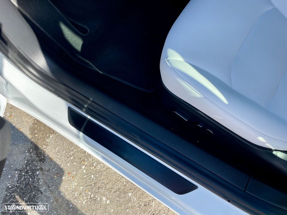 Tesla Model 3 Tração Traseira - 11