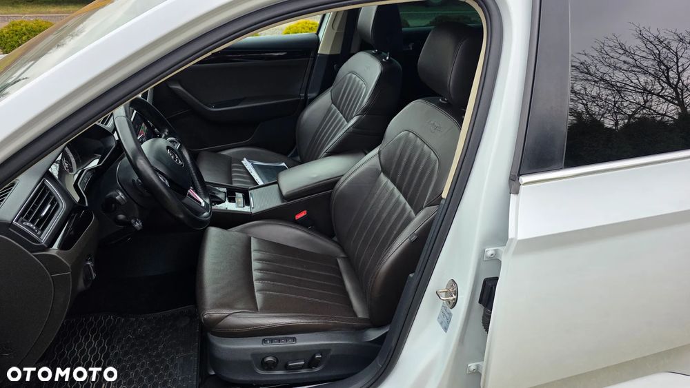 Skoda Superb 2.0 TDI L&K DSG - 18