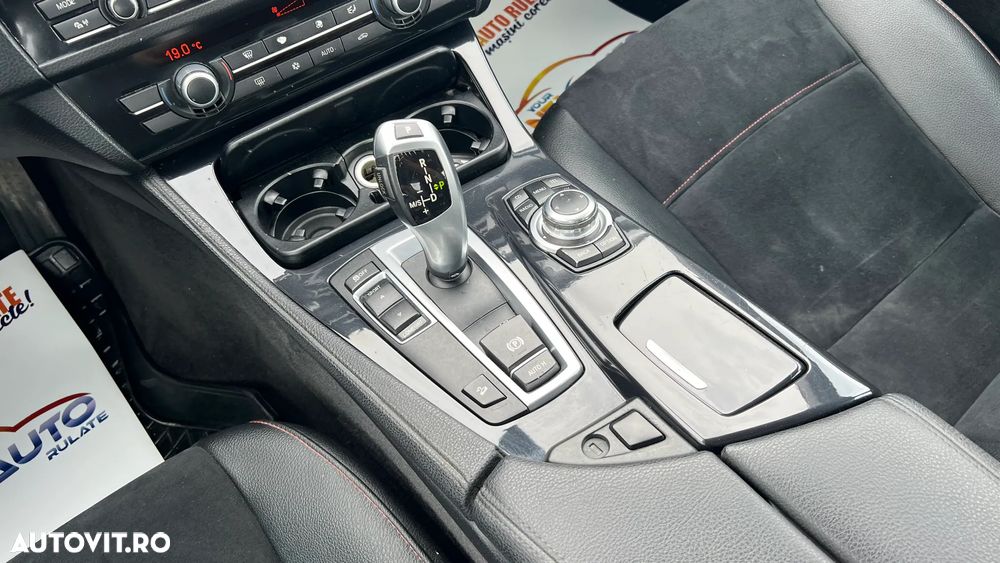 BMW Seria 5 525d xDrive - 10