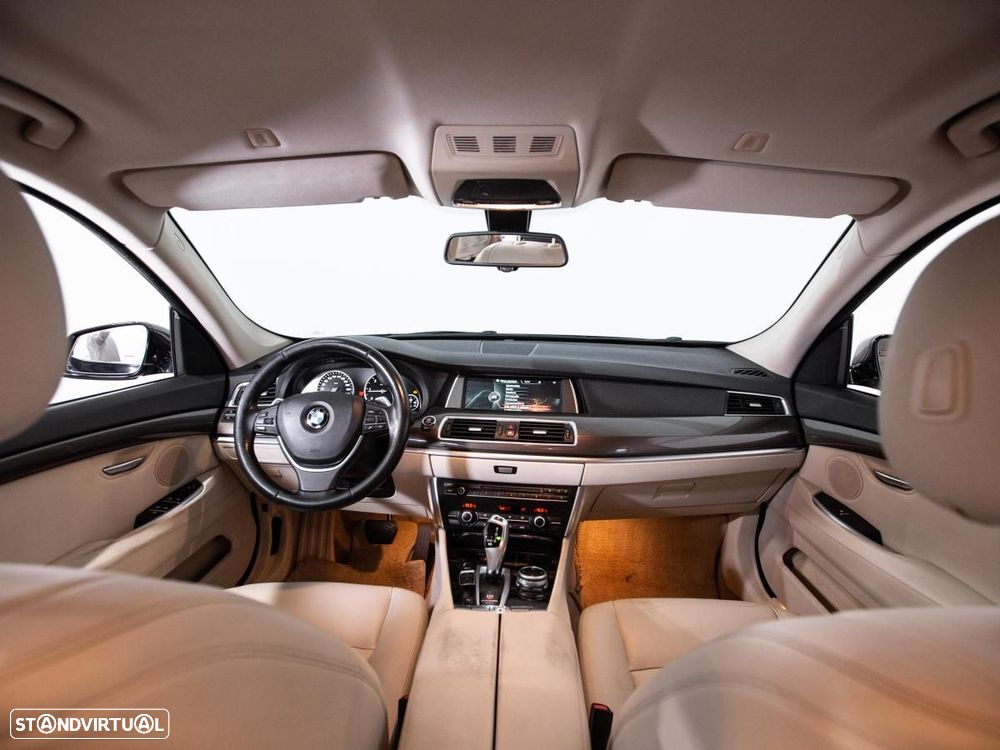 BMW 520 Gran Turismo - 7