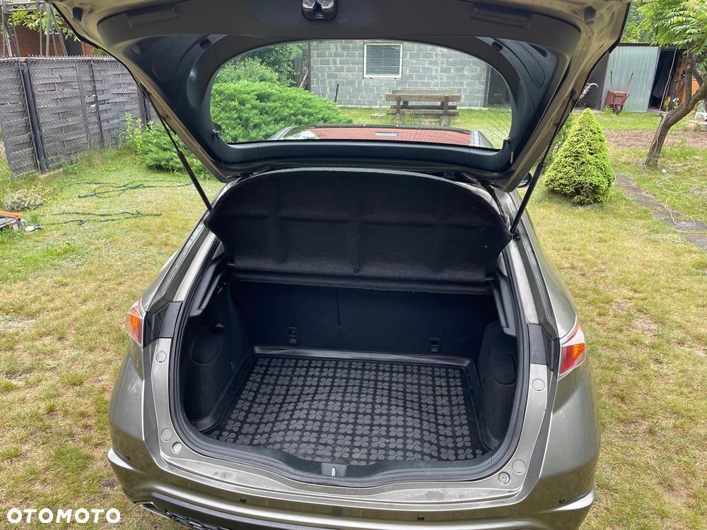 Honda Civic 1.8 Executive - 8