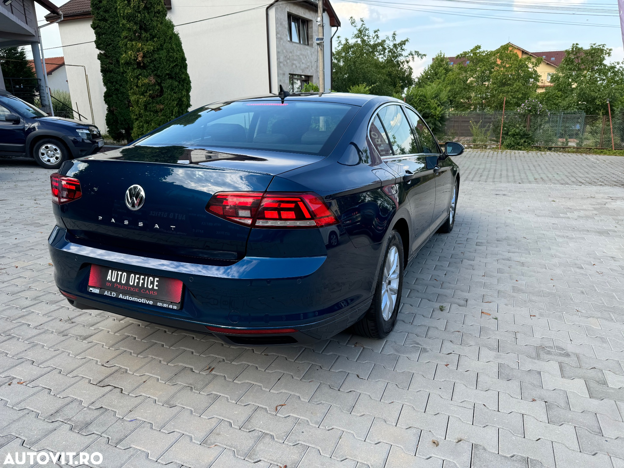 Volkswagen Passat 2.0 TDI DSG Comfortline - 8