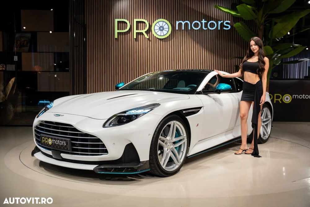 Aston Martin DB12 Volante - 2