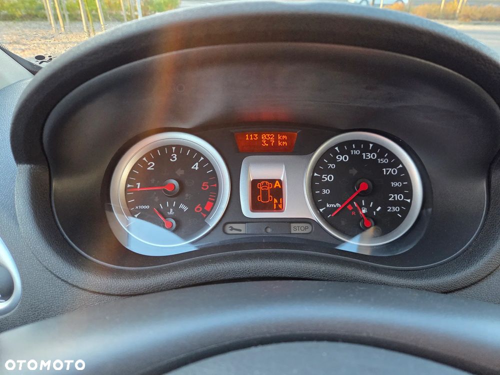 Renault Clio - 23