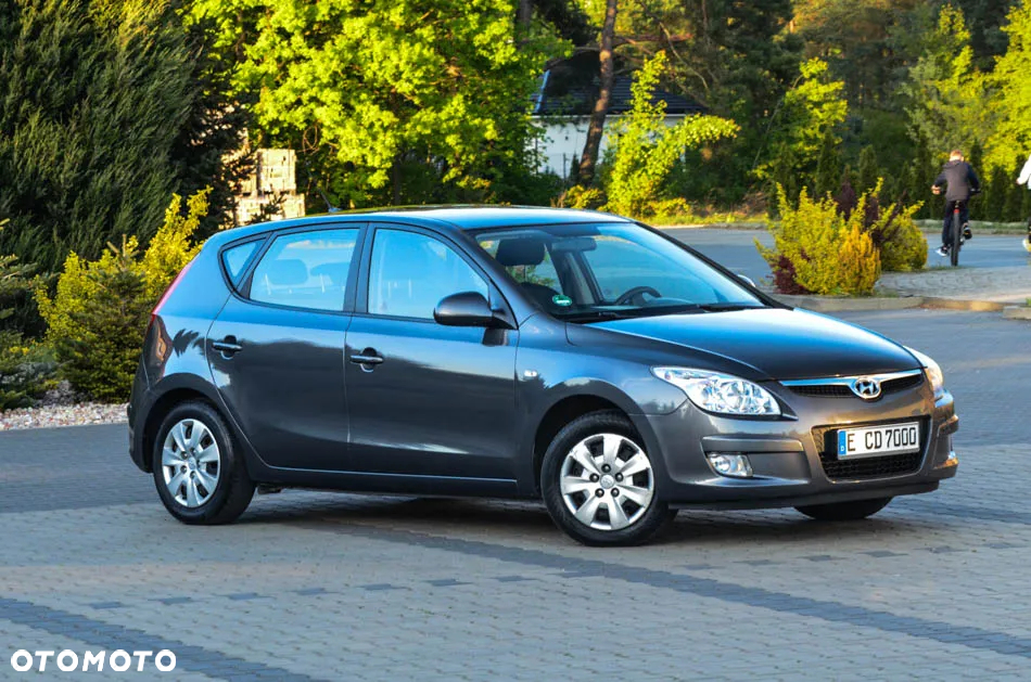 Hyundai i30 1.6 Comfort - 24