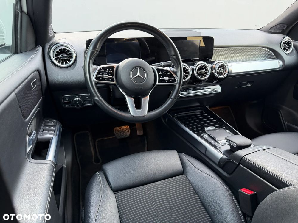 Mercedes-Benz GLB 200 Progressive 7G-DCT - 11