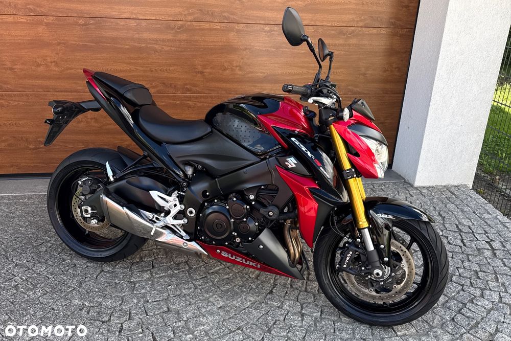 Suzuki GSX - 1