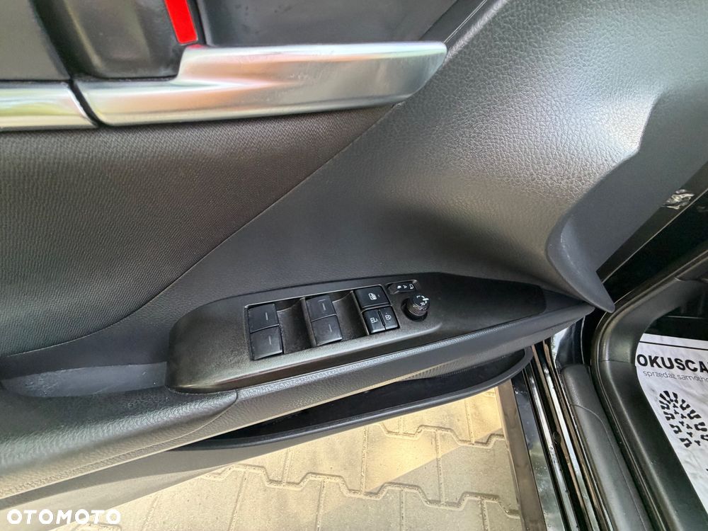 Toyota Camry 2.5 Hybrid Comfort CVT - 13