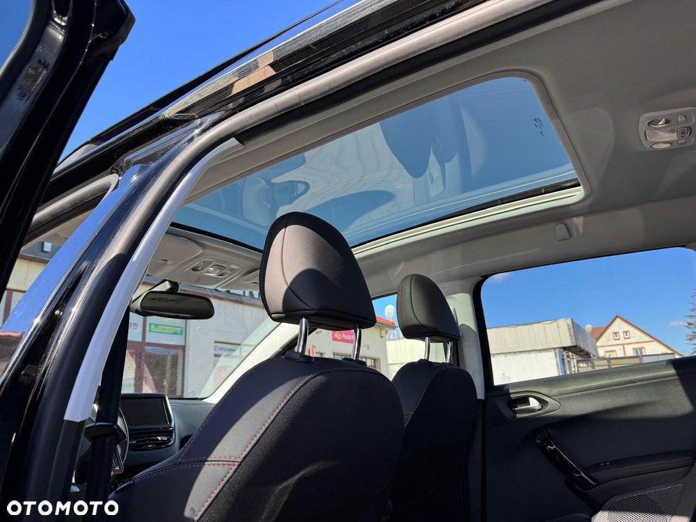 Peugeot 2008 1.6 BlueHDi Allure S&S - 13