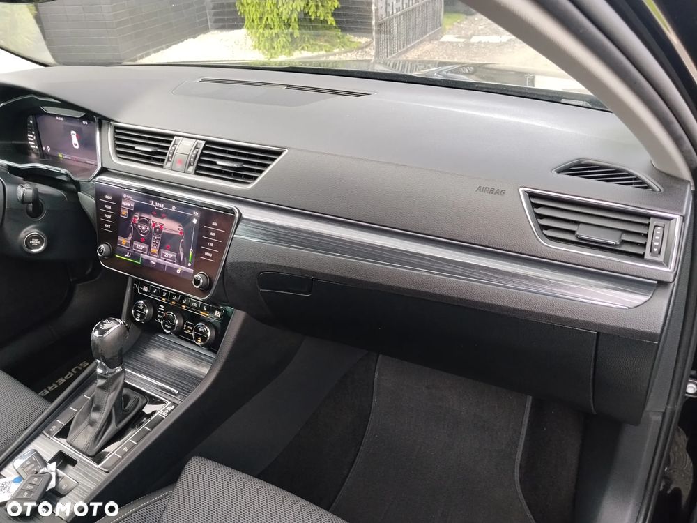 Skoda Superb 2.0 TDI Style DSG7 - 22