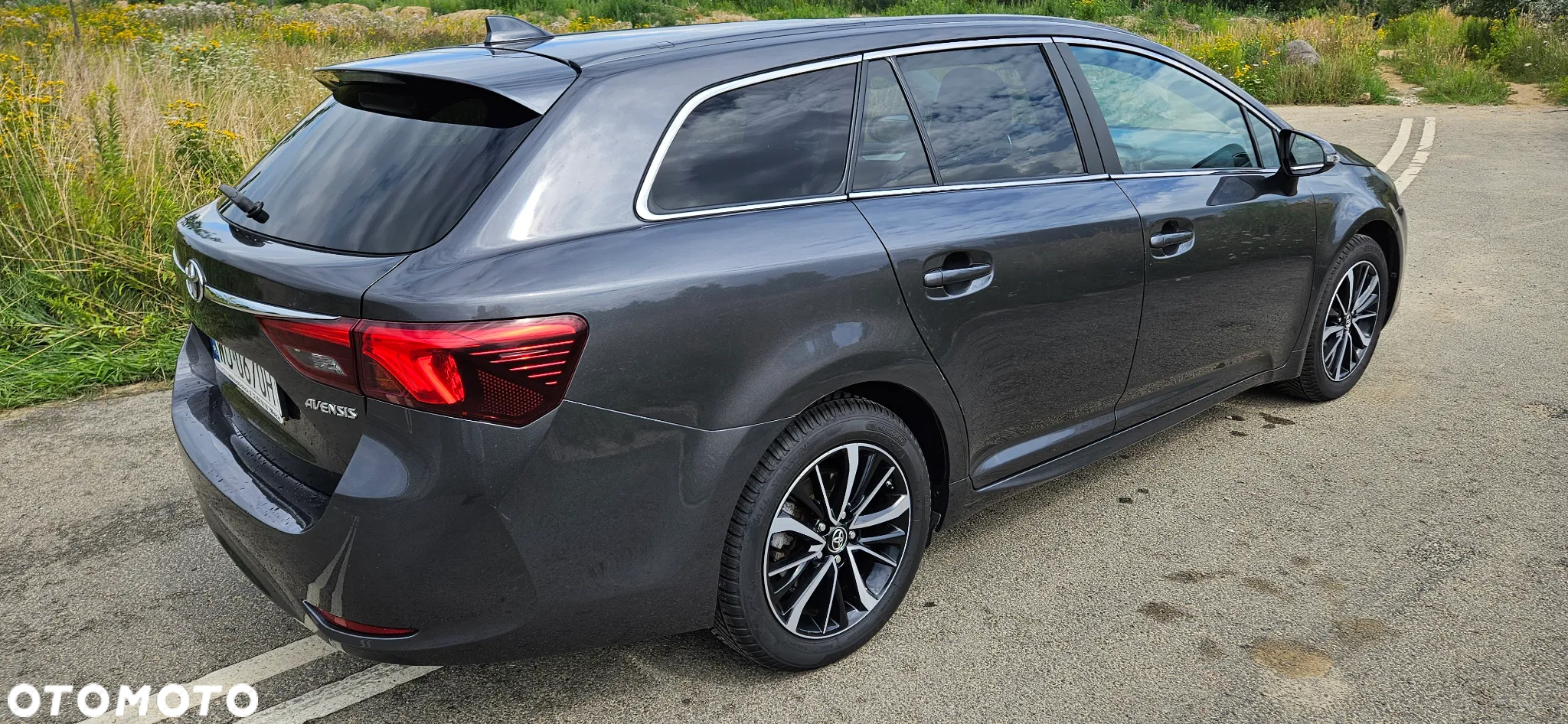 Toyota Avensis 1.8 Premium - 5