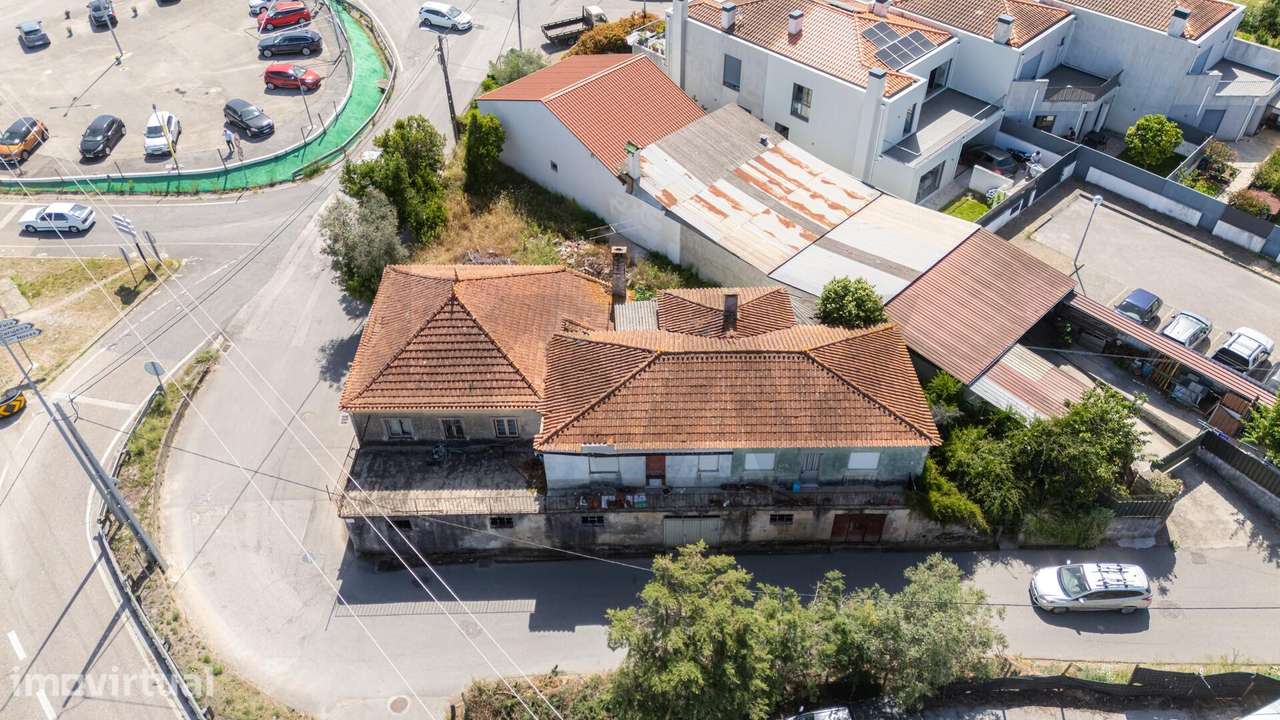 Moradia para Reabilitar + Terreno Urbano para Construção em São Martin - Grande imagem: 2/11