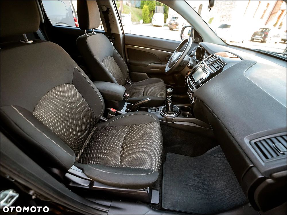 Mitsubishi ASX - 33
