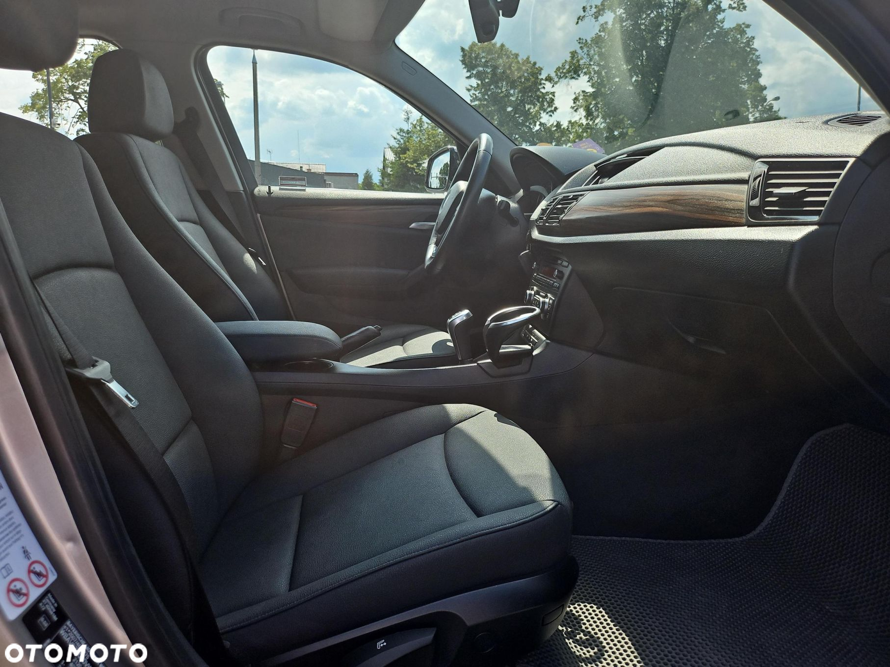 BMW X1 sDrive18d - 9