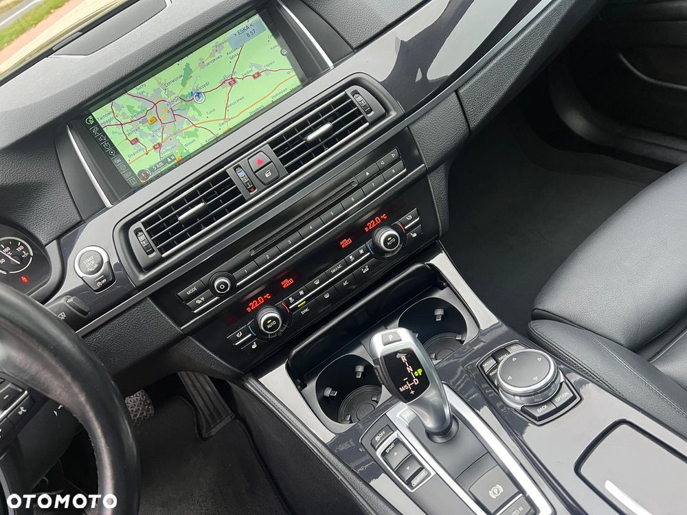 BMW Seria 5 520d - 15