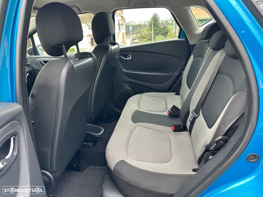 Renault Captur dCi 90 EDC Dynamique - 25