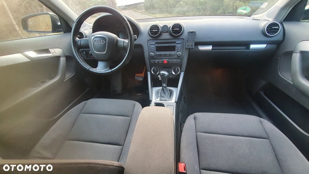 Audi A3 Sportback 2.0 TDI DSG Attraction - 8