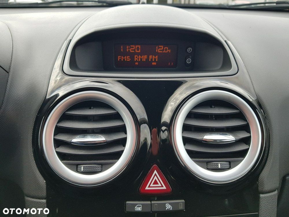Opel Corsa - 20