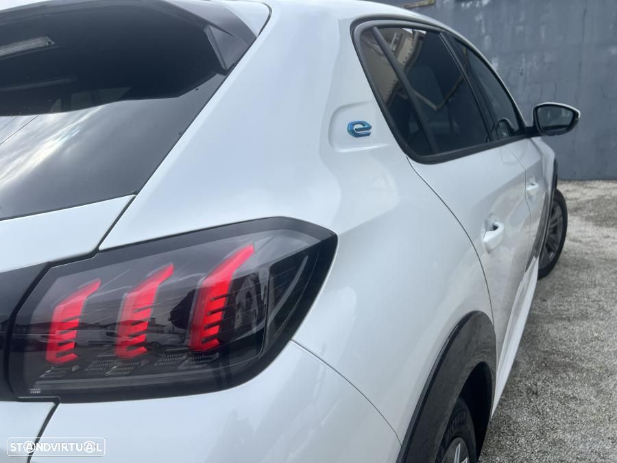 Peugeot e-208 50 kWh Allure Pack - 15
