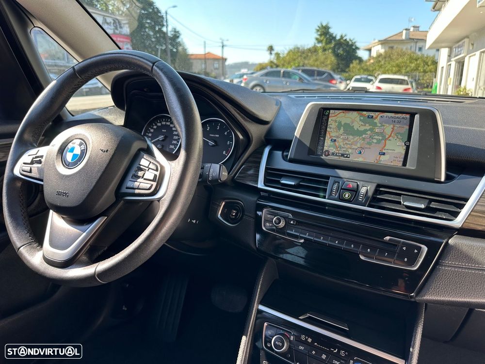 BMW 218 Active Tourer d Line Luxury Auto - 15