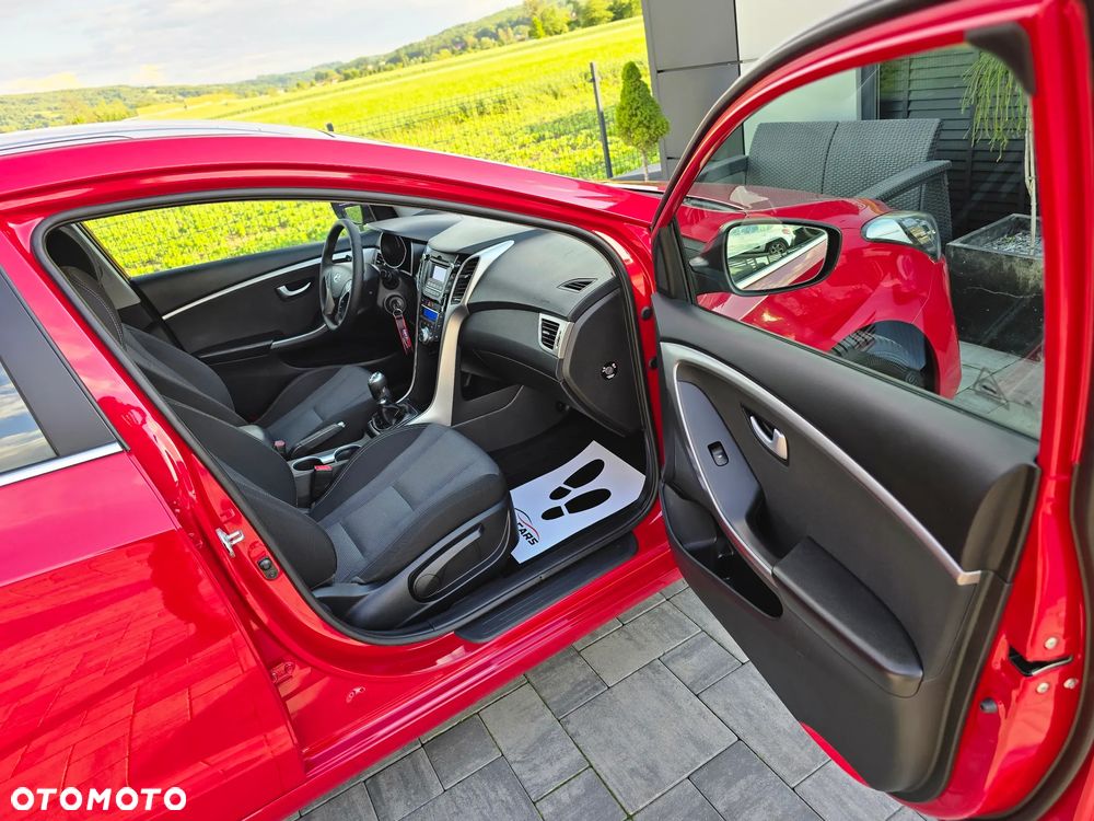Hyundai i30 blue 1.6 GDI Passion - 22