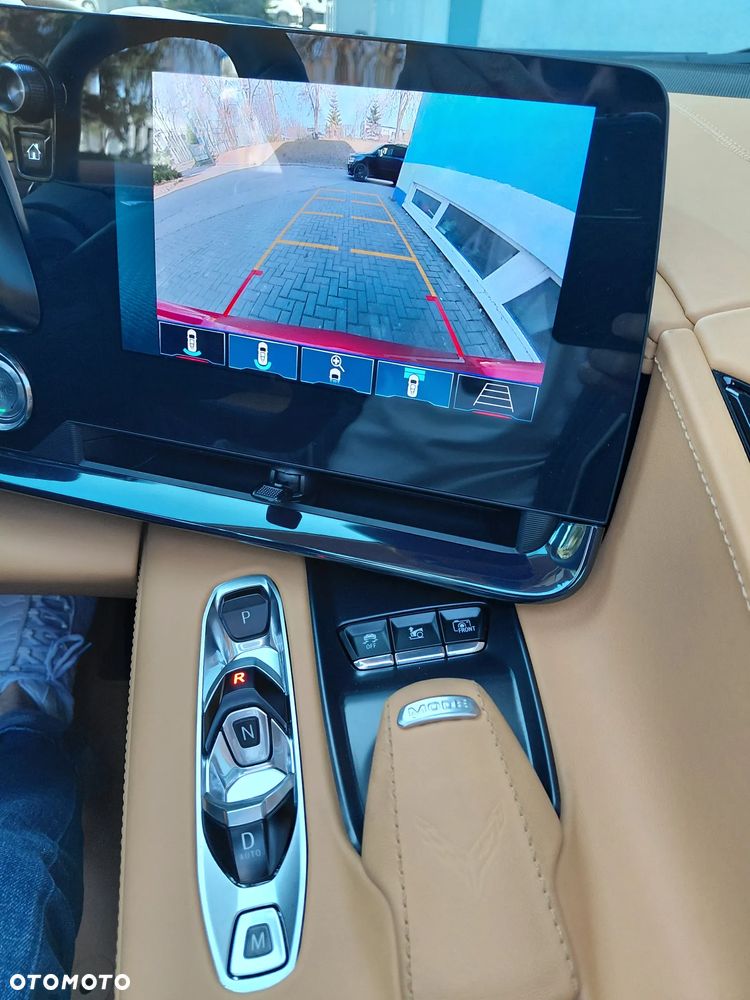 Chevrolet Corvette - 18